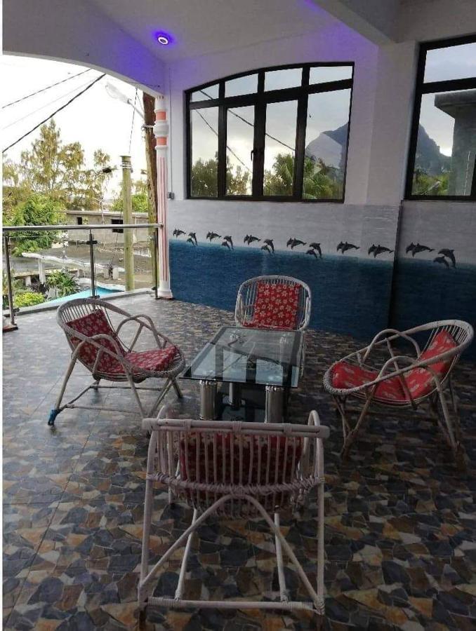 Justice Seaview Apartment Le Morne Exterior photo
